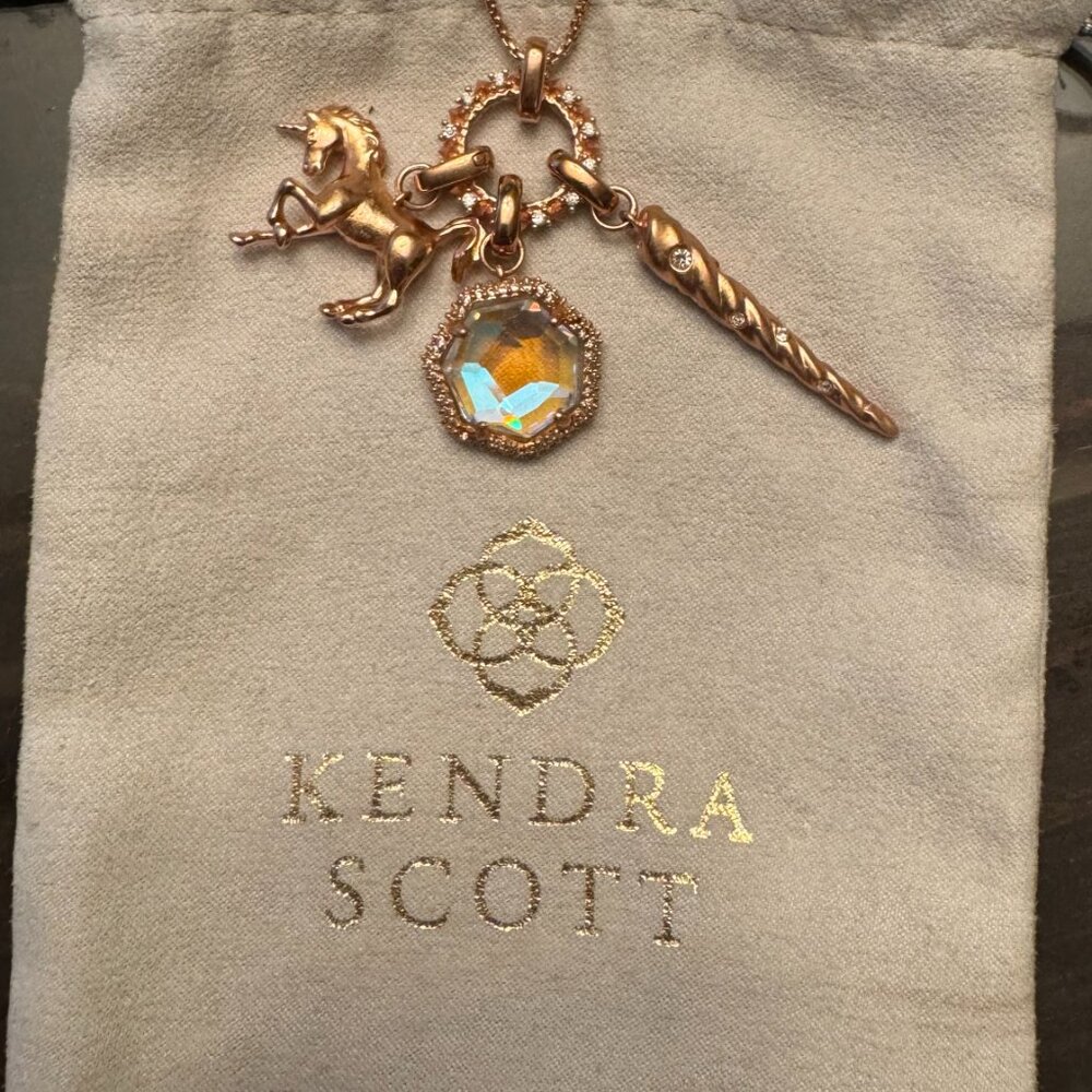 Kendra Scott Magical unicorn Charm Necklace Set in Rose Gold